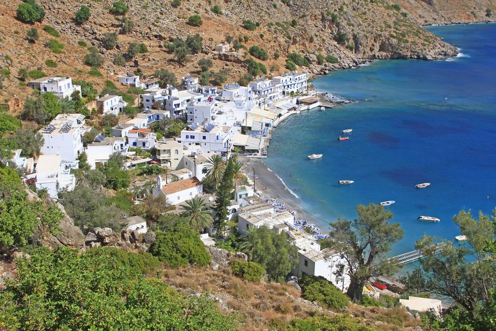 loutro beach