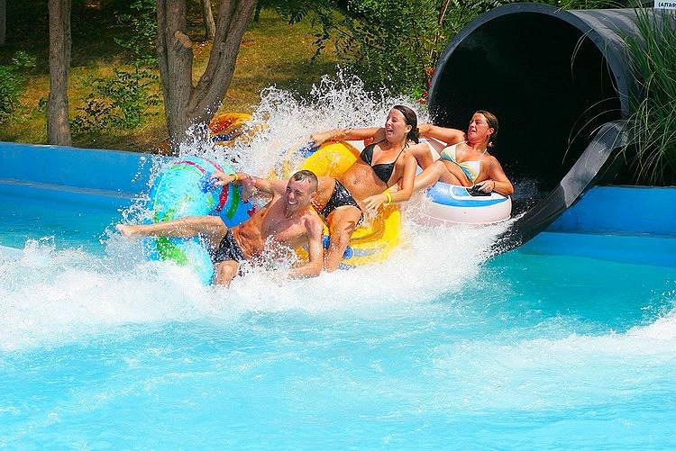 Acqua Plus Water Park